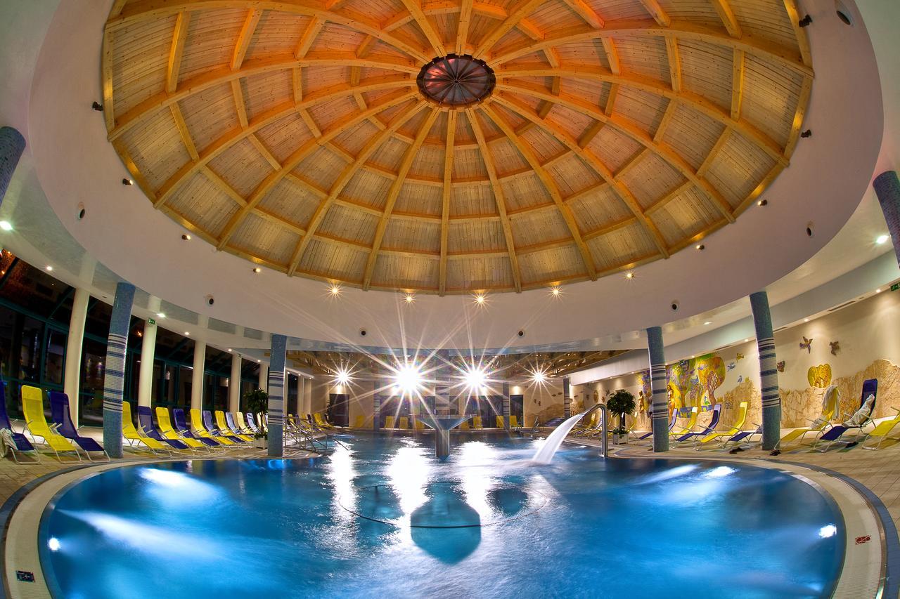 Hotel Alexander Bardejovské Kúpele エクステリア 写真