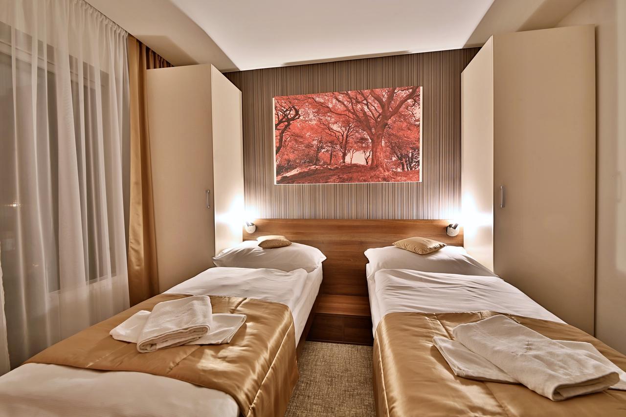 Hotel Alexander Bardejovské Kúpele エクステリア 写真